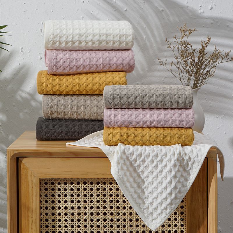 Pure Cotton Honeycomb Bath Towel – 32-Count Strand Yarn | Soft, Absorbent | 70x140 cm | Multiple Colors