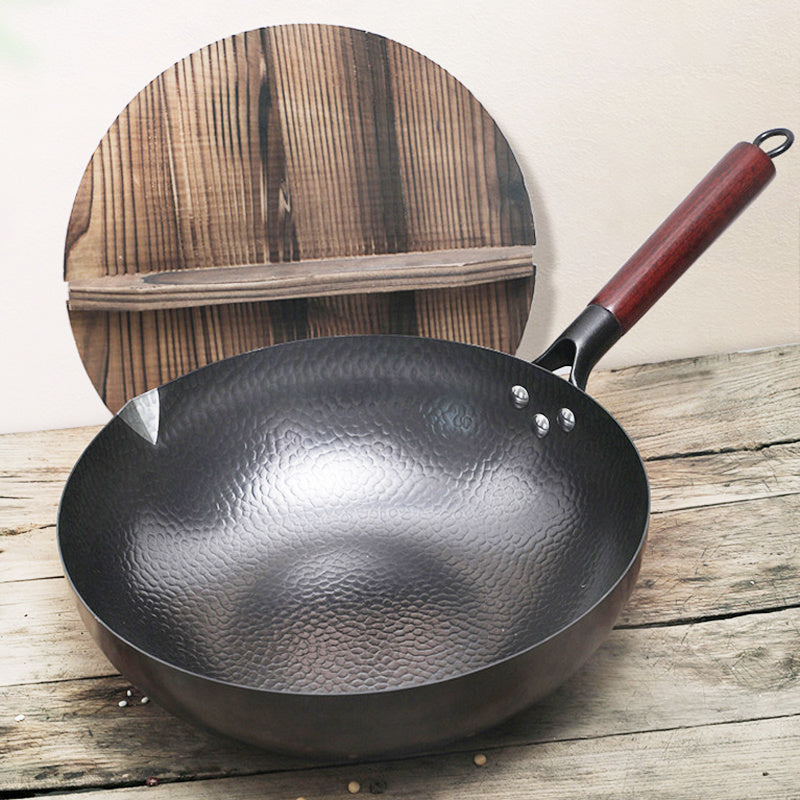 Premium High-Purity Cast Iron Pan with Wooden Handle & Lid – Non-Stick, Induction Compatible, Heat-Resistant Cooking Pan (40x32x10 cm)